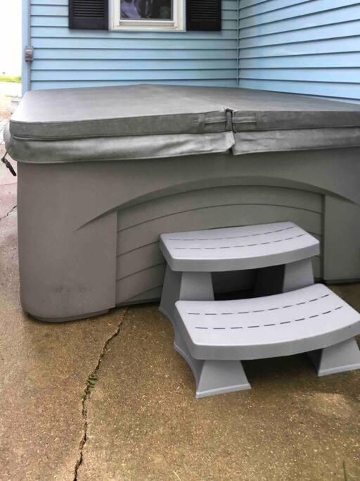 Willa Caddy Corner Has A Hot Tub Just Outside Of Town French Lick Zewnętrze zdjęcie